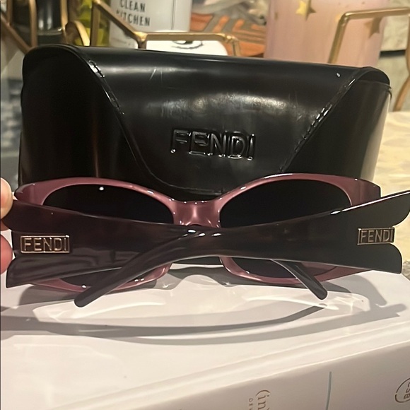 Fendi Women\'s Purple Sunglasses main image 4